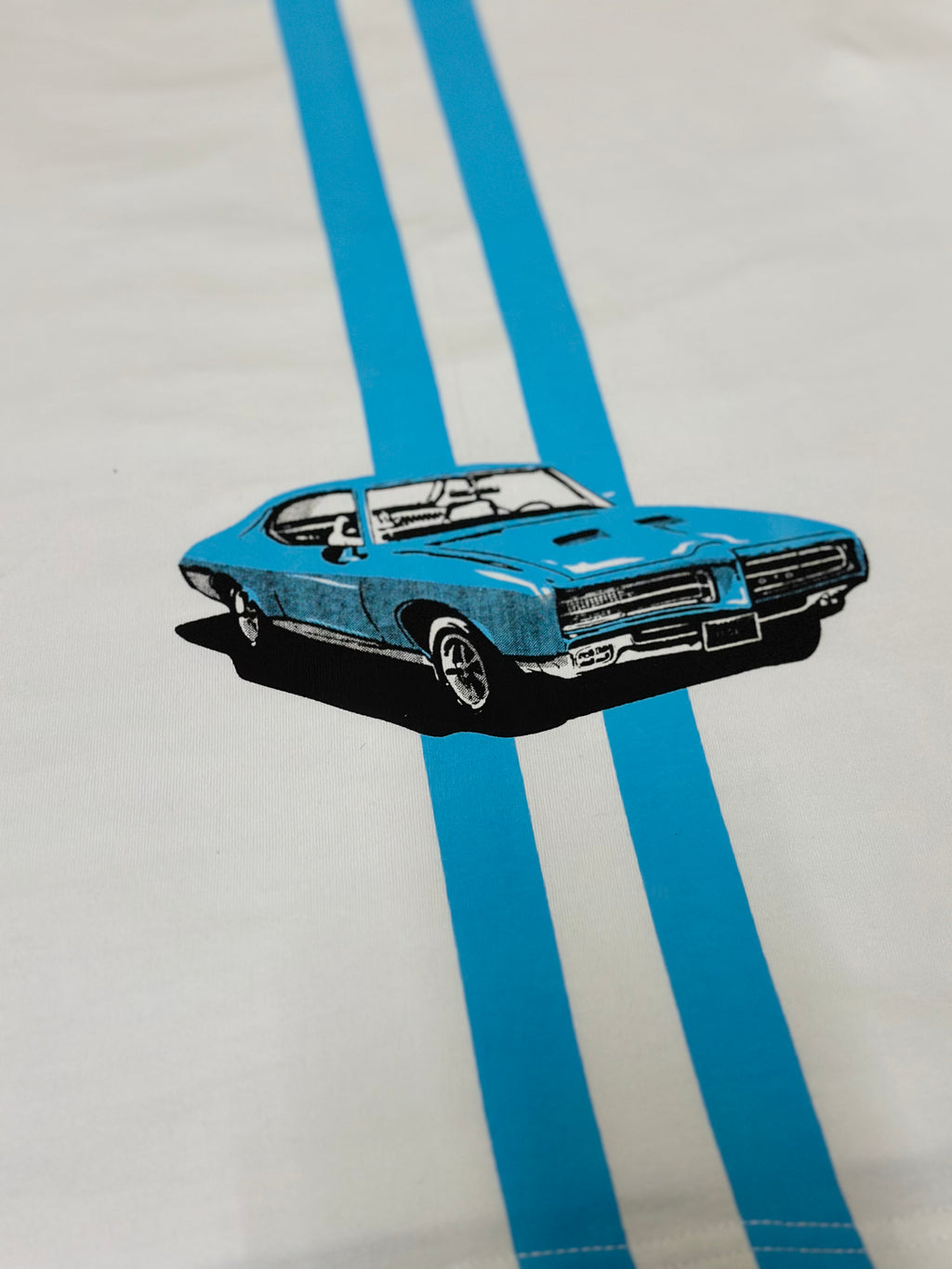 Vintage Muscle Car T-shirt Design