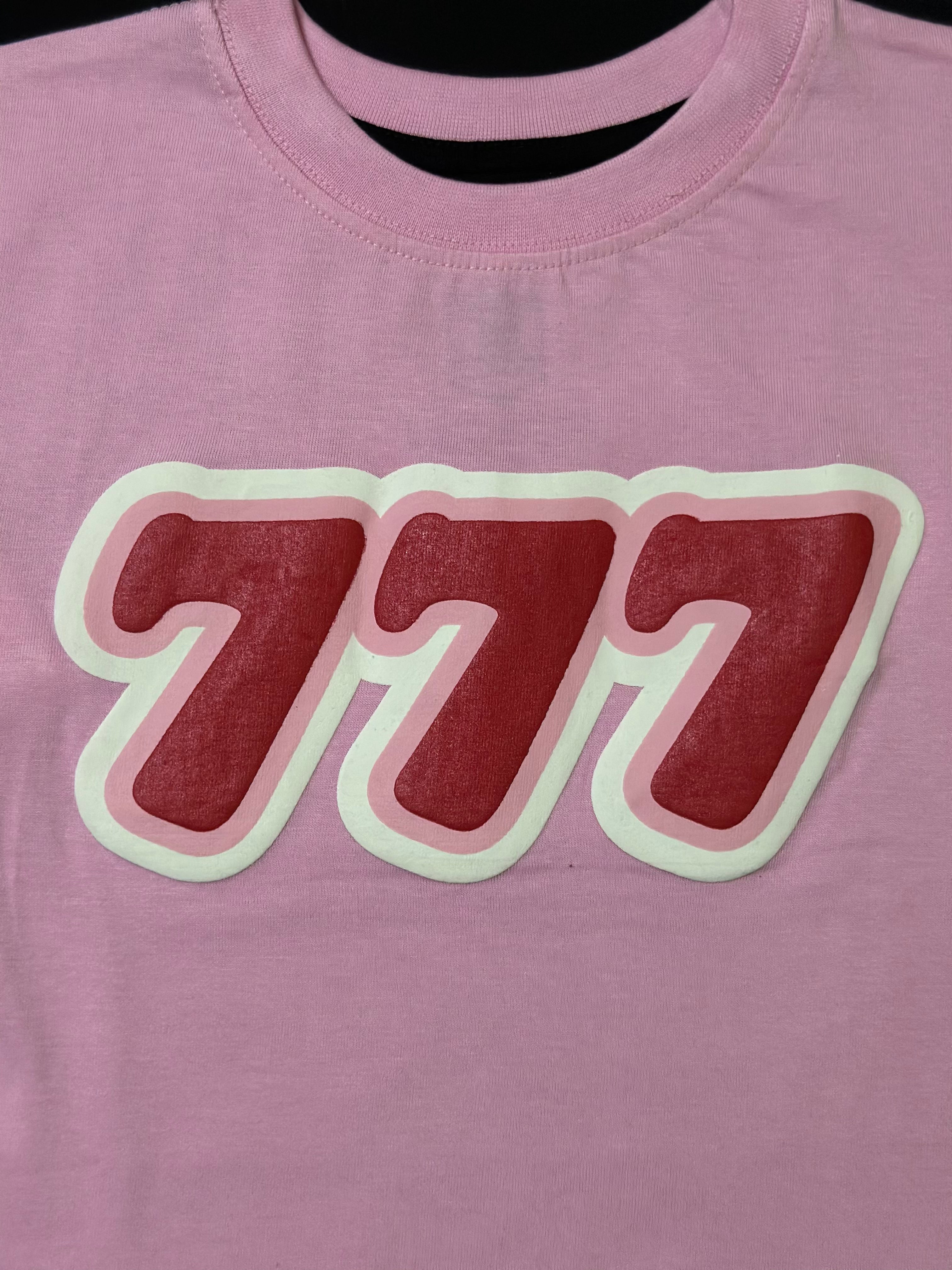 Lucky 777 Graphic Tee – Pink