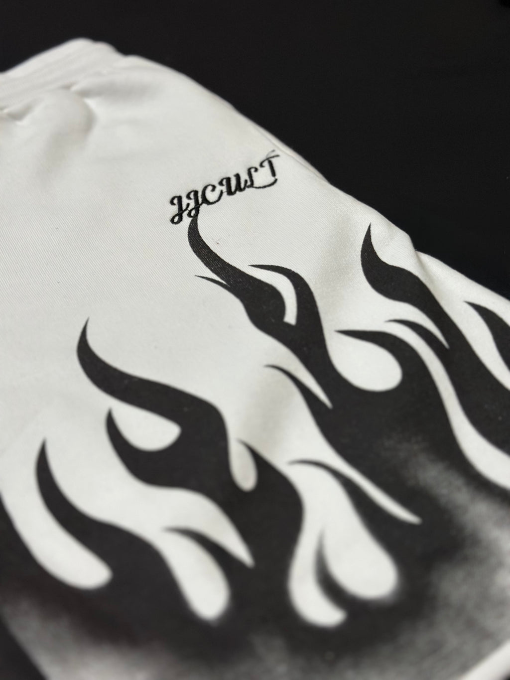 Men's Iginition White flame short